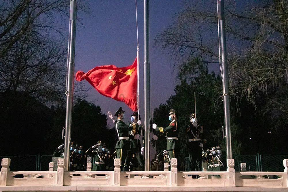 林之壤：莫听穿林打叶声，一蓑烟雨仼平生